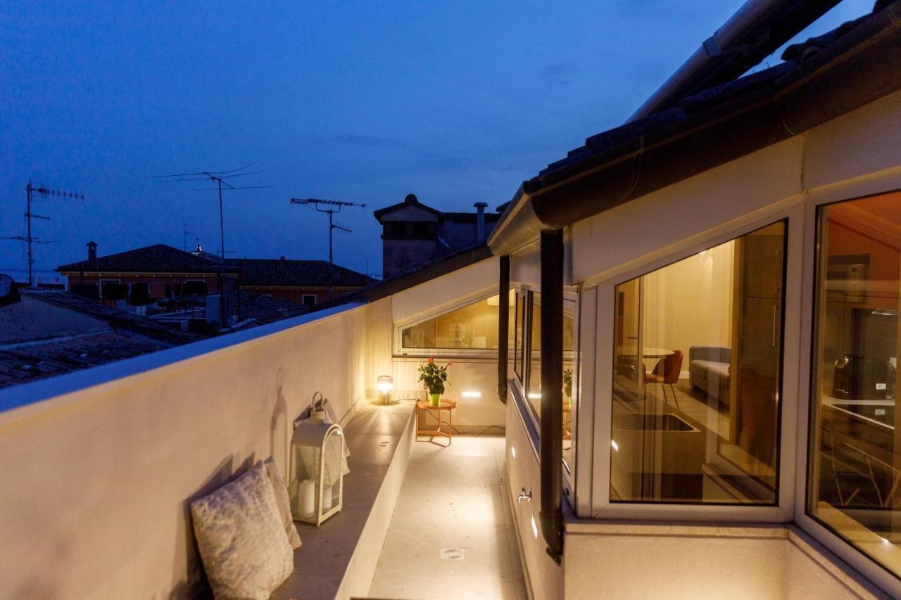 Casa Flores Apartments Бардолино Экстерьер фото